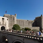 Seistanca Lux -Old City Entrance Dubrovnik