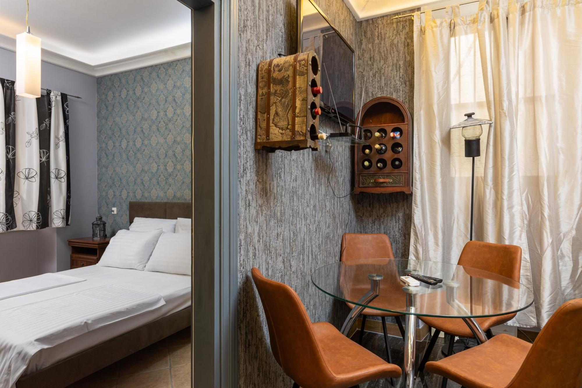 Seistanca Lux -old Entrance Apartment